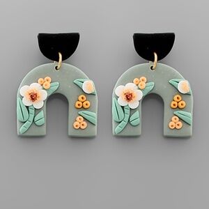 CLAY Floral Arch Earrings